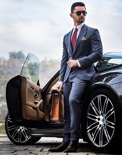 چهره مردانه زیبا ایرانی