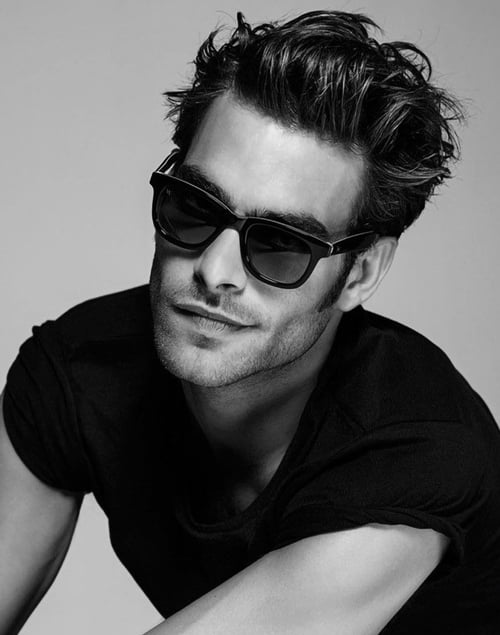 چهره مردانه زیبا ایرانی